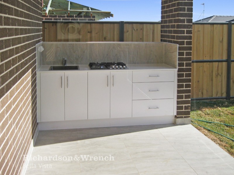 4 Hazelbrook Street, The Ponds NSW 2769