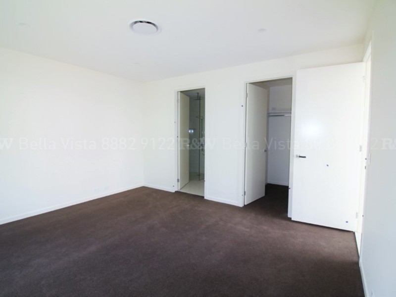 17 Opperman Drive, Kellyville NSW 2155