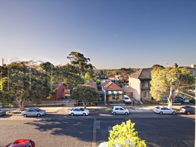 10/96 Macauley Street, Leichhardt NSW 2040