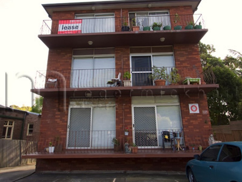 2/88 Burfitt Street, Leichhardt NSW 2040