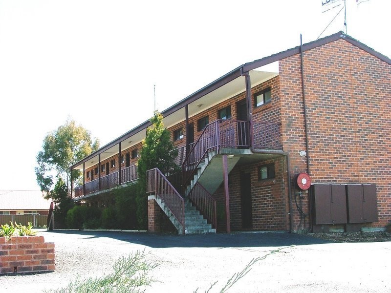 8/46  Morrissett Street, Bathurst NSW 2795