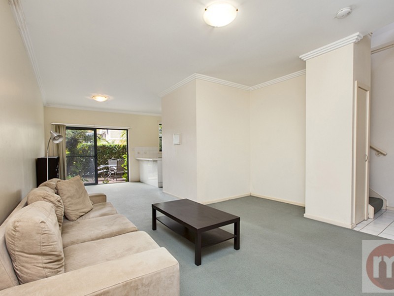 2/3 Hutchinson Street, Annandale NSW 2038