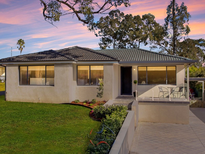 4 Caira Place, Quakers Hill NSW 2763