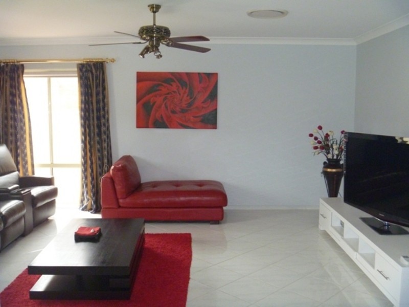 9 Tanzanite Street, Quakers Hill NSW 2763