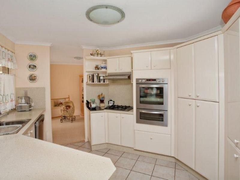 13 Loring Place, Quakers Hill NSW 2763