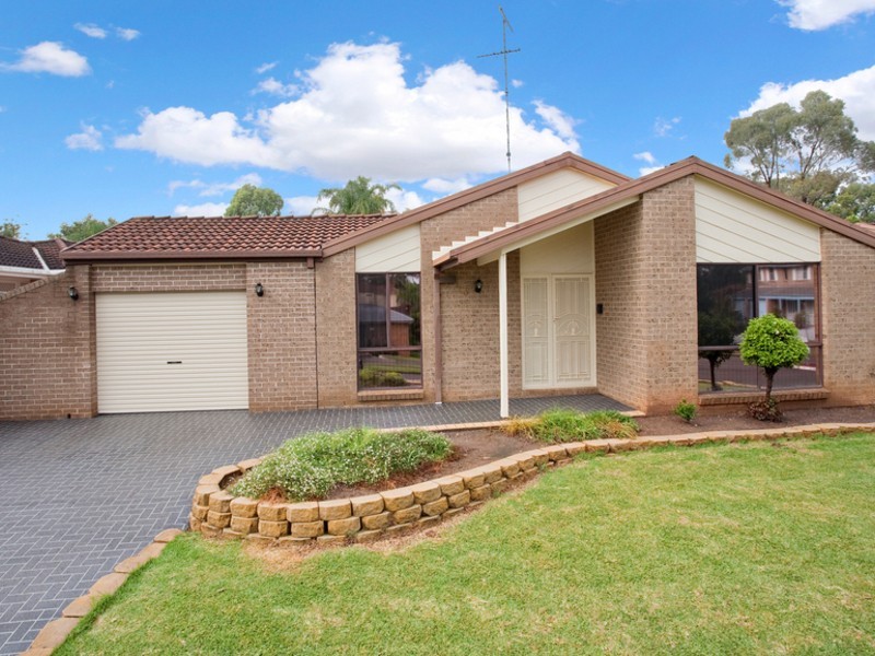 13 Kennington Avenue, Quakers Hill NSW 2763