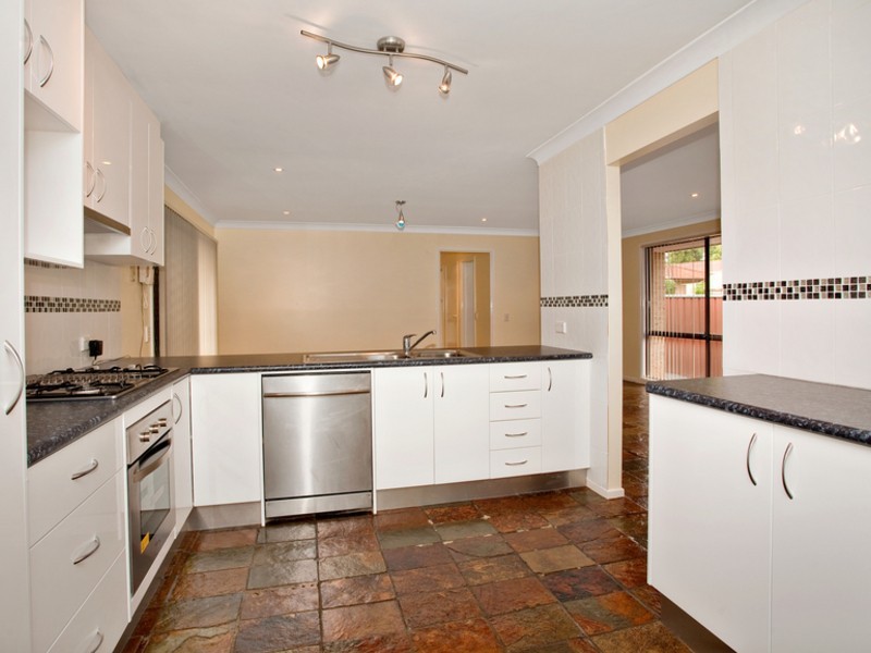 13 Kennington Avenue, Quakers Hill NSW 2763