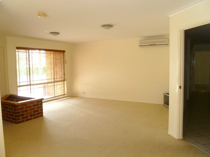 15 Whitehaven Avenue, Quakers Hill NSW 2763