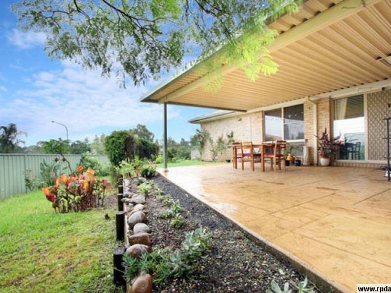 15 Silkwood Grove, Quakers Hill NSW 2763