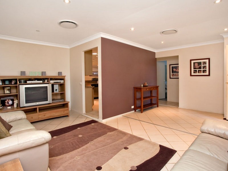 4  Afton Place, Quakers Hill NSW 2763