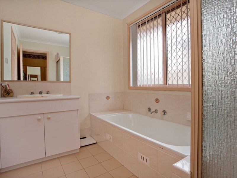 96 Kennington Avenue, Quakers Hill NSW 2763