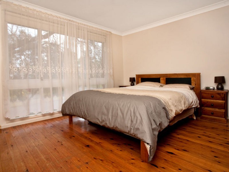 39 Faulkland Crescent, Kings Park NSW 2148