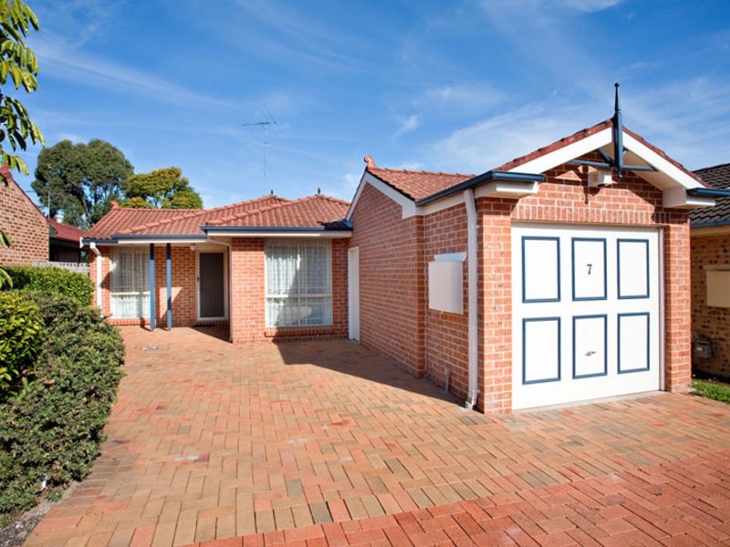 7 Tulsa Court, Quakers Hill NSW 2763