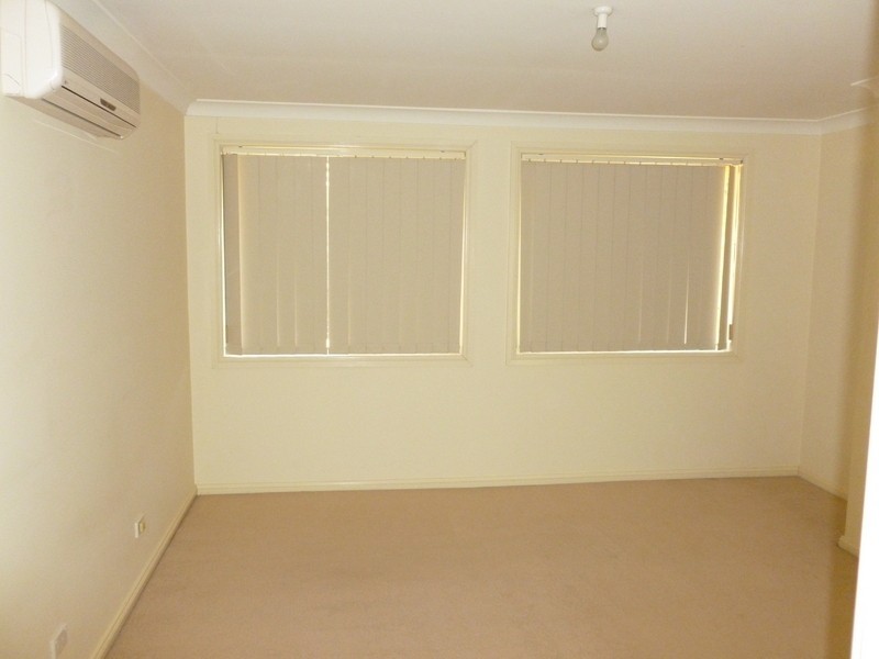 4/25 Hillcrest Road, Quakers Hill NSW 2763