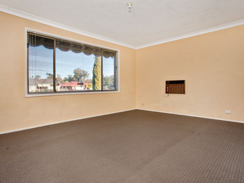 305 Quakers Road, Quakers Hill NSW 2763