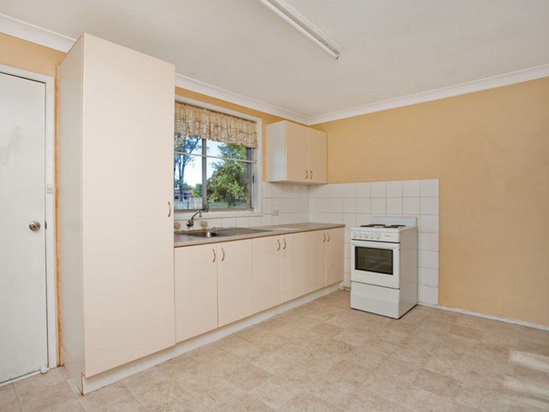 305 Quakers Road, Quakers Hill NSW 2763