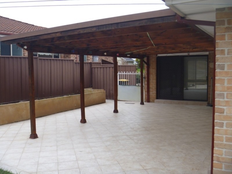 5 Flax Place, Quakers Hill NSW 2763