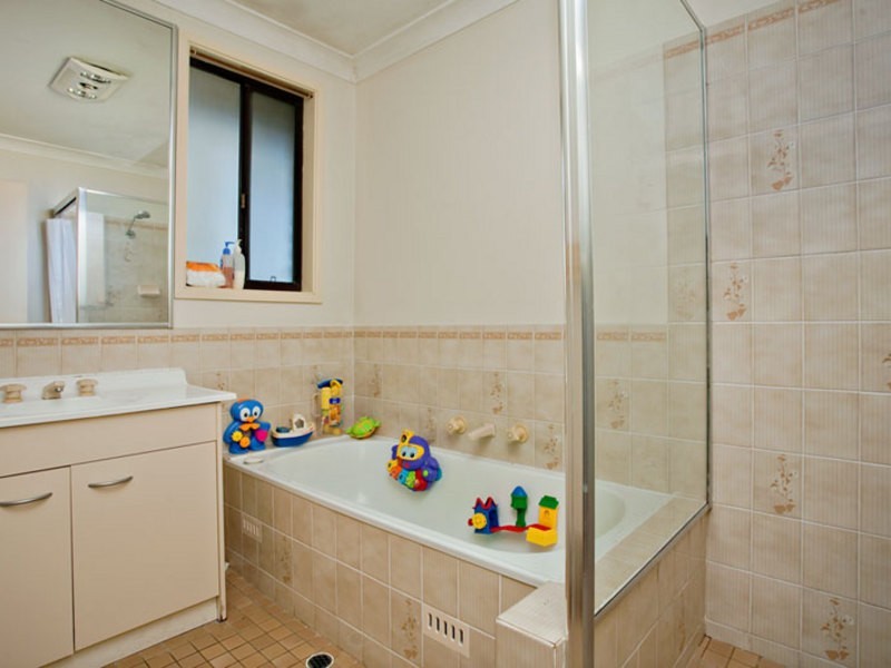 29 Alamar Crescent, Quakers Hill NSW 2763