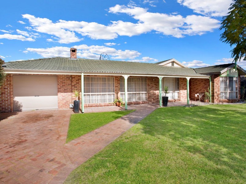 13 Ealing Place, Quakers Hill NSW 2763
