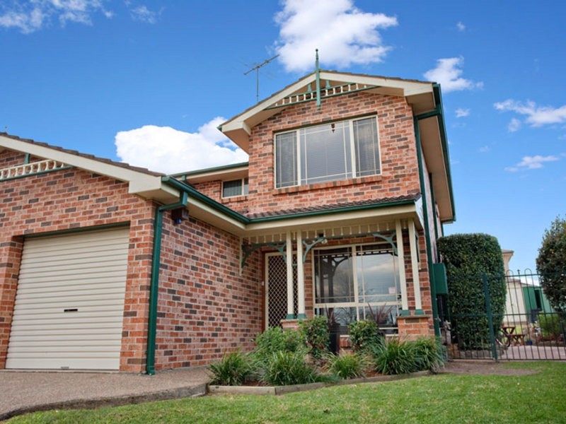 13b Kashmir Avenue, Quakers Hill NSW 2763