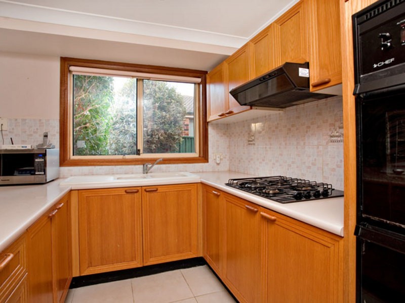 13b Kashmir Avenue, Quakers Hill NSW 2763