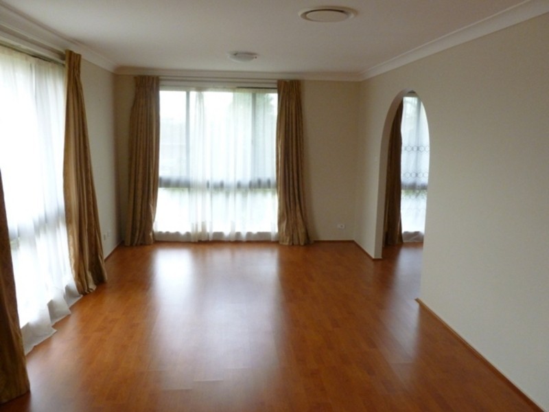 4 Newnham Street, Dean Park NSW 2761