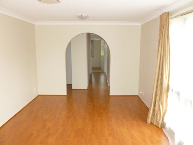 4 Newnham Street, Dean Park NSW 2761