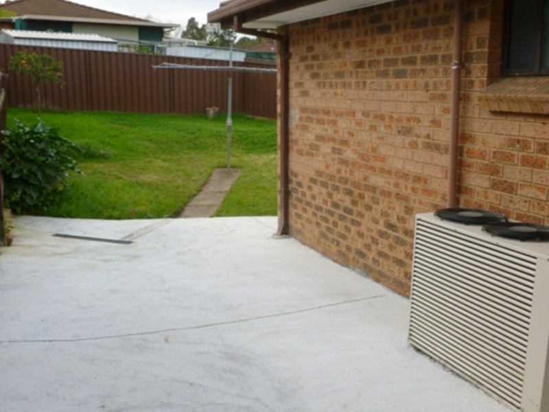 4 Newnham Street, Dean Park NSW 2761