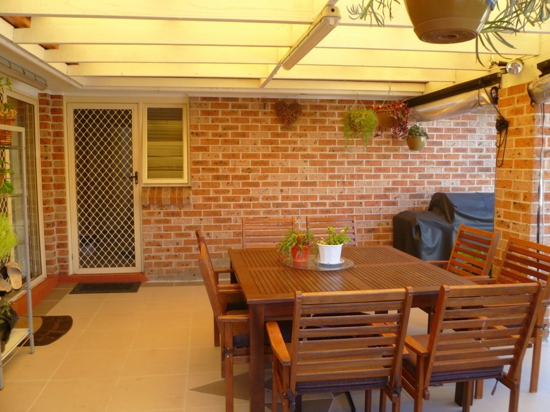 121 Summerfield Ave, Quakers Hill NSW 2763