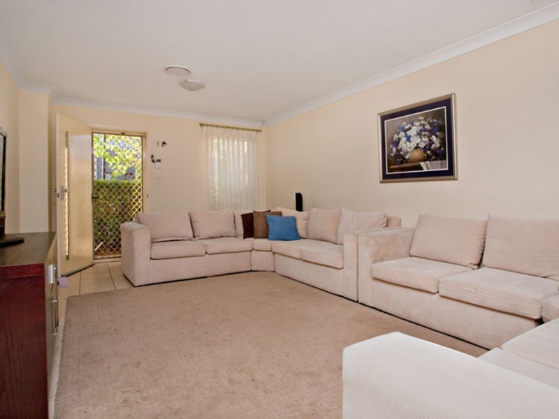 53 Tree Top Circuit, Quakers Hill NSW 2763