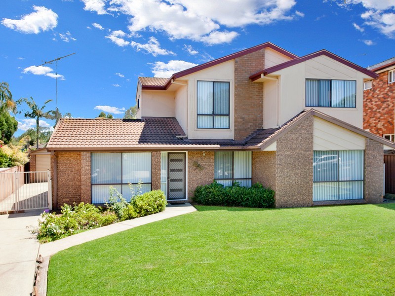 13 Acuba Grove, Quakers Hill NSW 2763