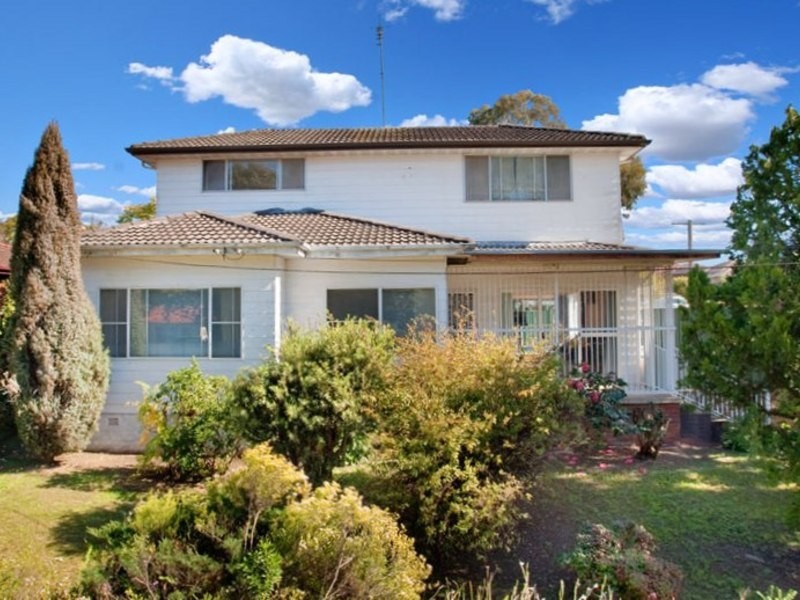 1 Oval Street, Old Toongabbie NSW 2146