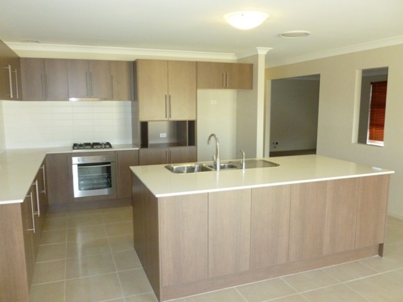 55 Adelong Parade, The Ponds NSW 2769