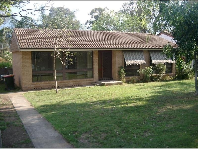 6 Hawkesworth Parade, Kings Langley NSW 2147