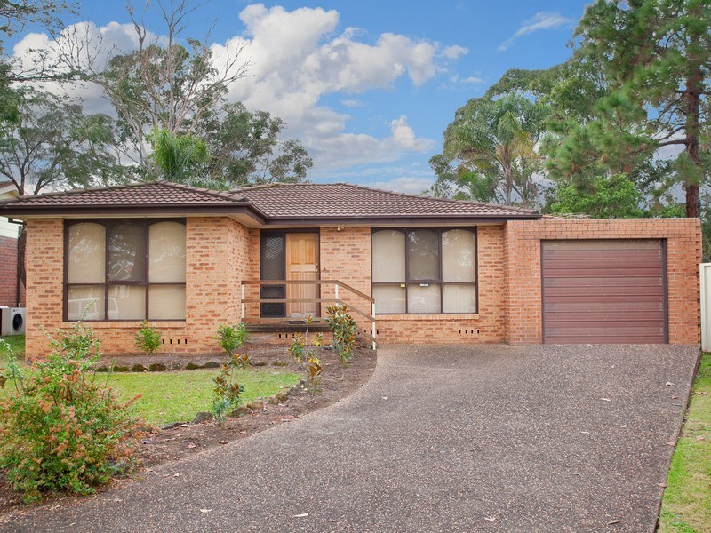 6 Crocus Place, Quakers Hill NSW 2763