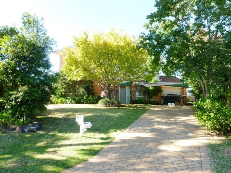 8 Afton Place, Quakers Hill NSW 2763