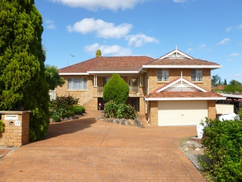 17 Vallen Place, Quakers Hill NSW 2763