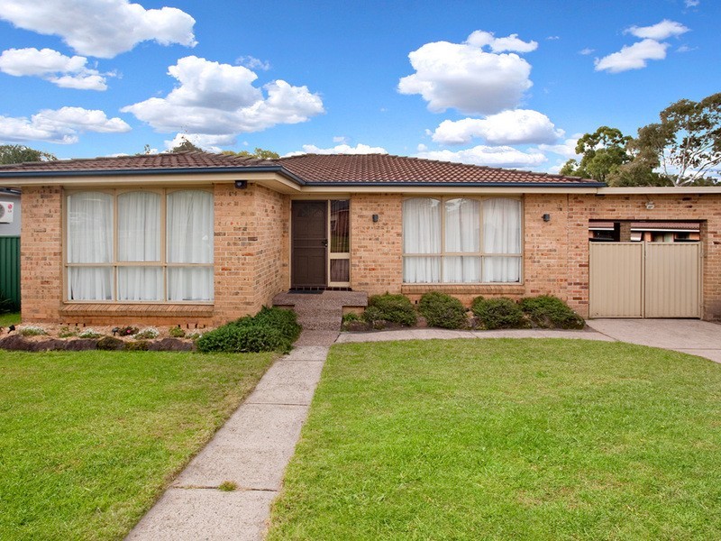 4 Ebony Crescent, Quakers Hill NSW 2763