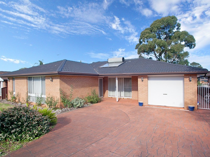 13 Cleveley Avenue, Kings Langley NSW 2147