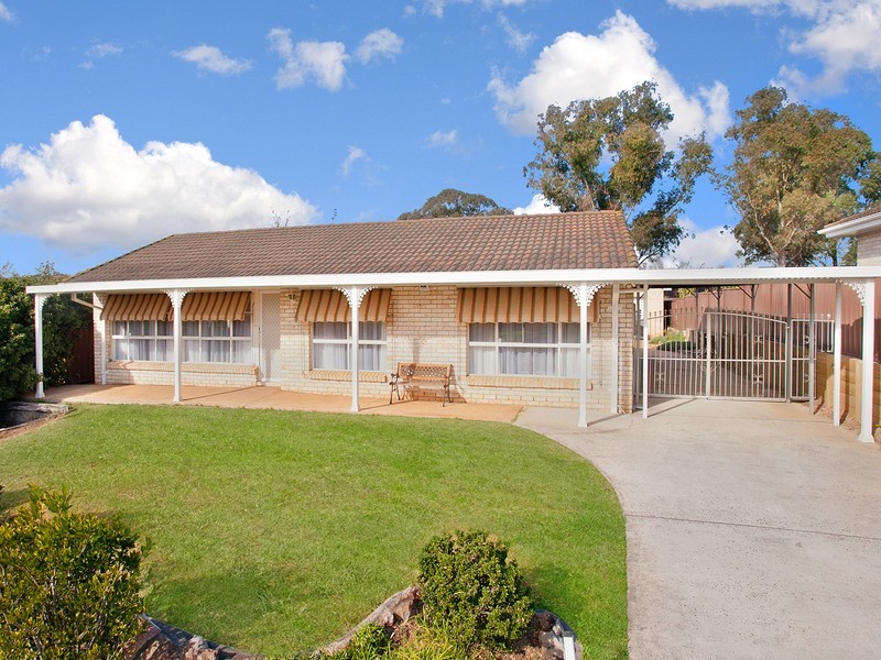 12 Barnier Drive, Quakers Hill NSW 2763
