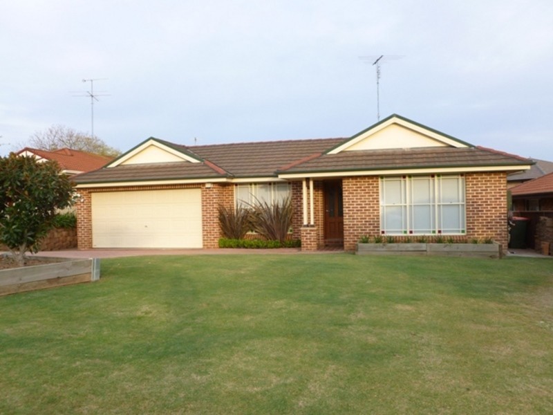 14 Catania Place, Quakers Hill NSW 2763
