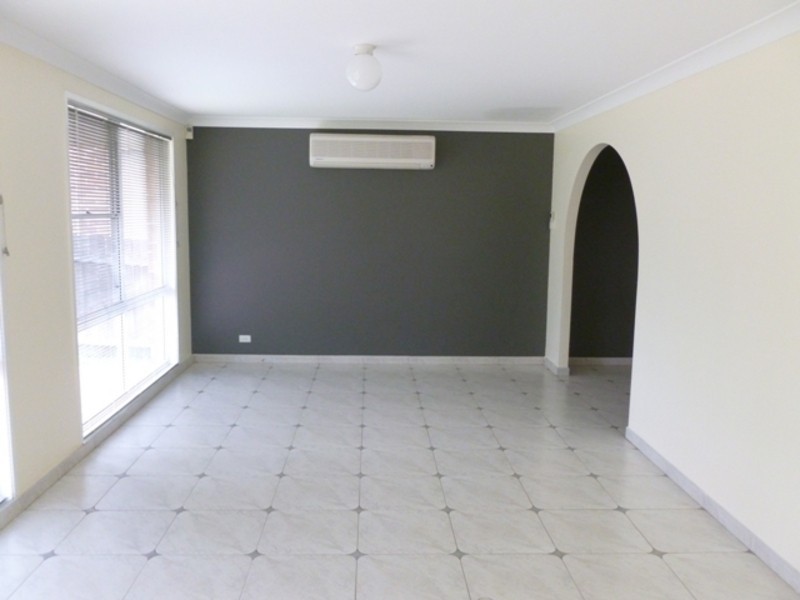 52 Pendley Crescent, Quakers Hill NSW 2763