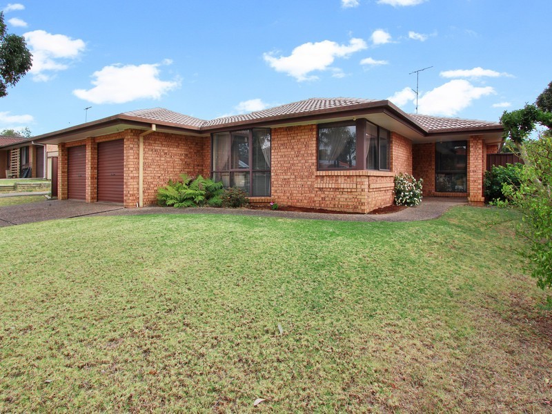 11 Benbury Street, Quakers Hill NSW 2763