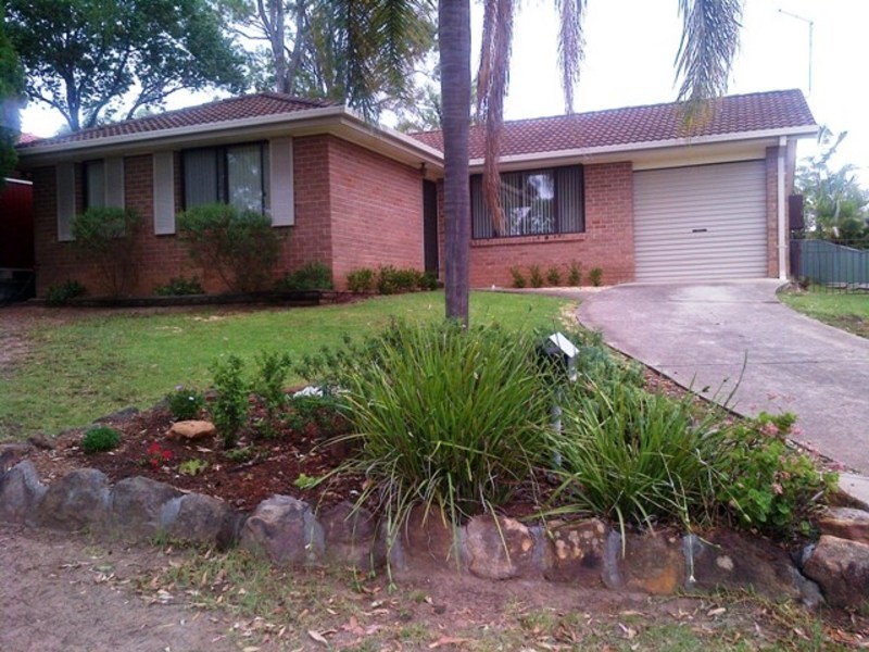 8 Prescott Circuit, Quakers Hill NSW 2763