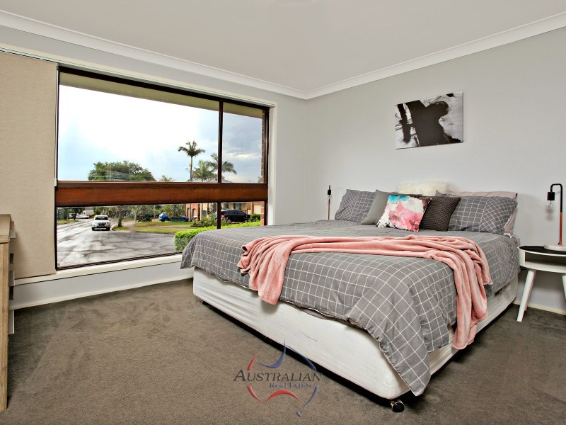 19 Hugh Place, Kings Langley NSW 2147