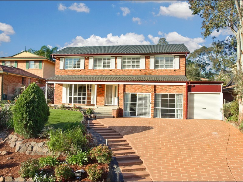 8 Pendley Crescent, Quakers Hill NSW 2763