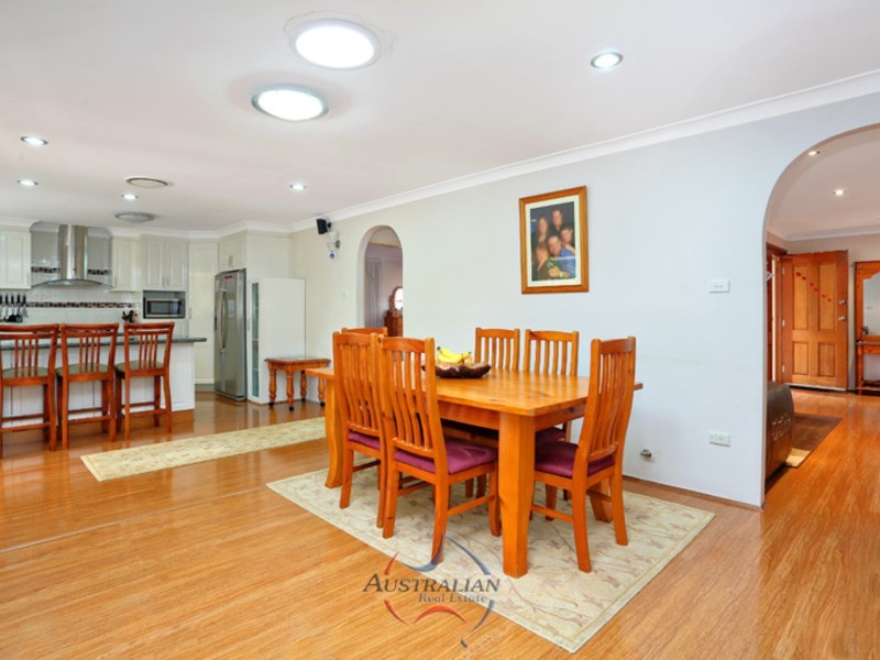 121 Summerfield Avenue, Quakers Hill NSW 2763