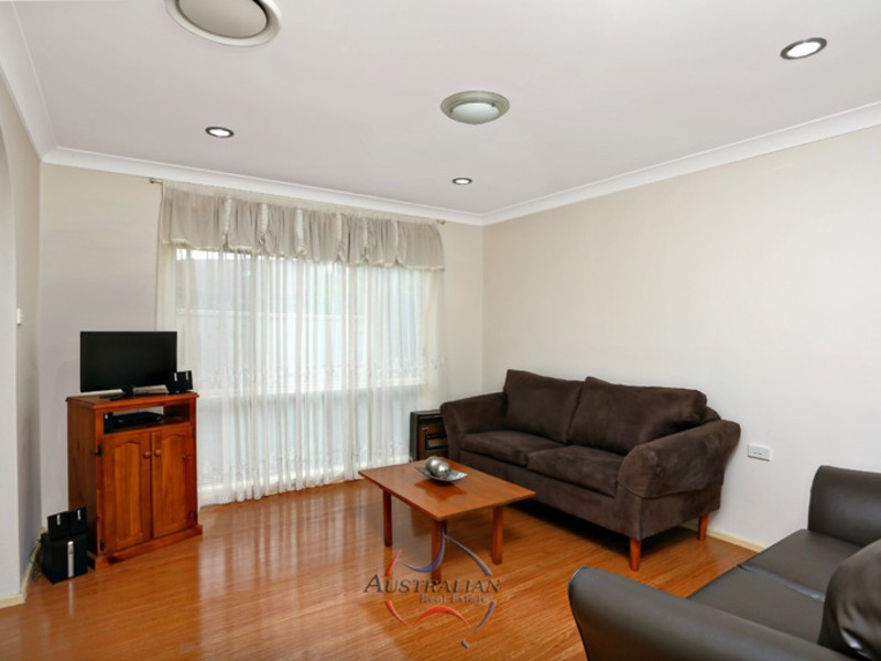 121 Summerfield Avenue, Quakers Hill NSW 2763