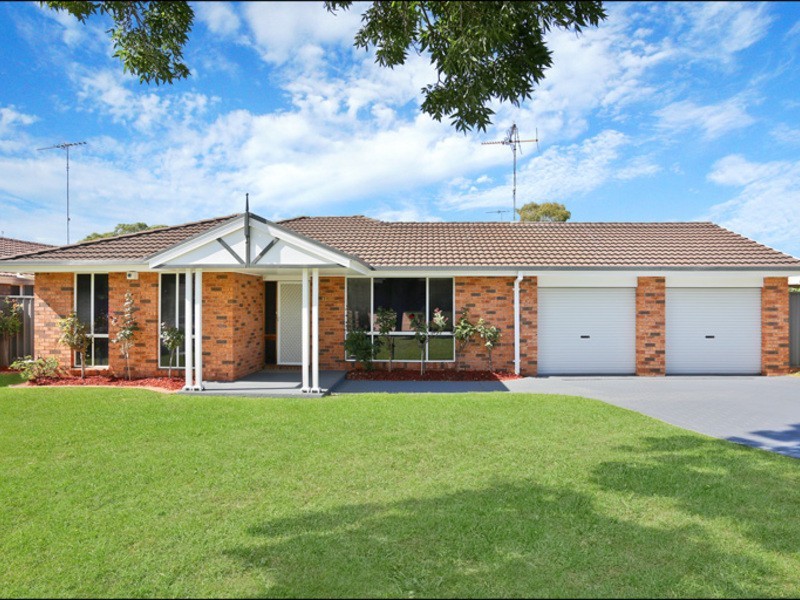 10 Gracelands Drive, Quakers Hill NSW 2763