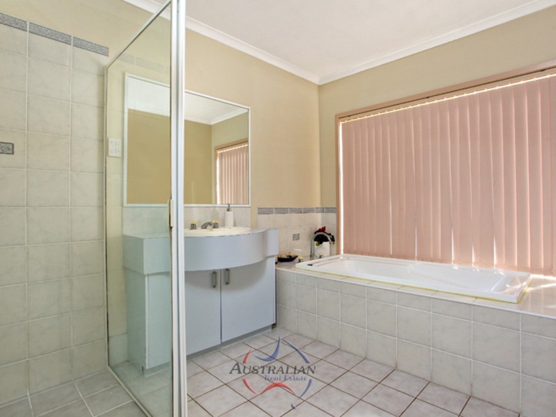 42 Seldon Street, Quakers Hill NSW 2763